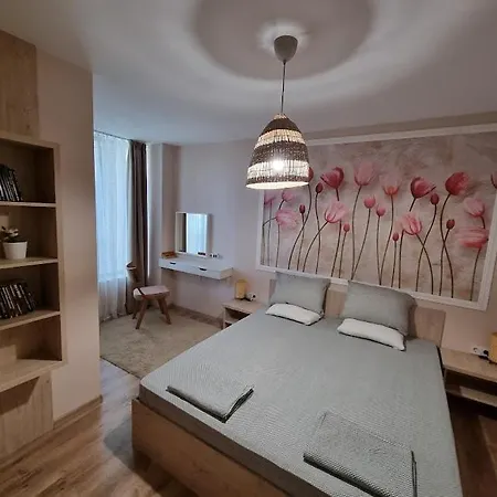 Polina - 2bd Next To Sea Garden With Parking Varna