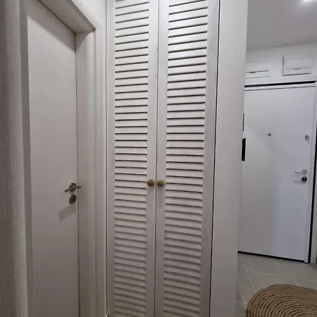 Polina - 2bd Next To Sea Garden With Parking Apartment *