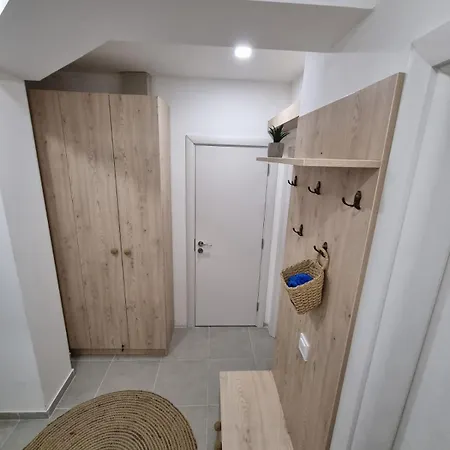 Polina - 2bd Next To Sea Garden With Parking Varna
