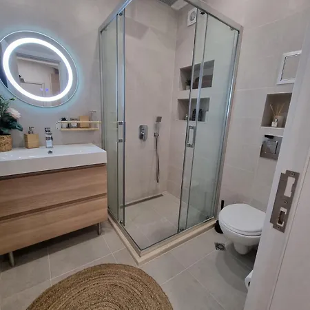 Polina - 2bd Next To Sea Garden With Parking Apartment Varna